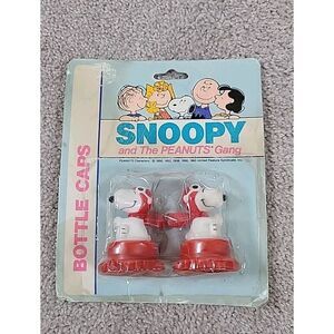Snoopy and‎ The Peanuts Gang Bottle Caps Red Barron New 1965